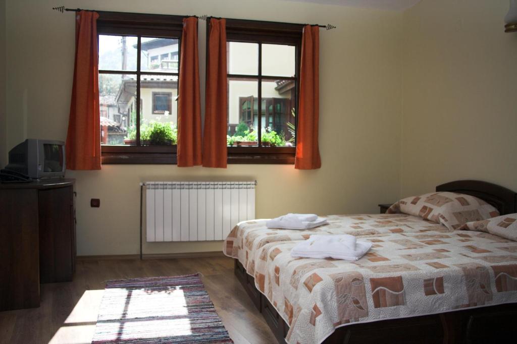 Hotel Old Times Asenovgrad Chambre photo