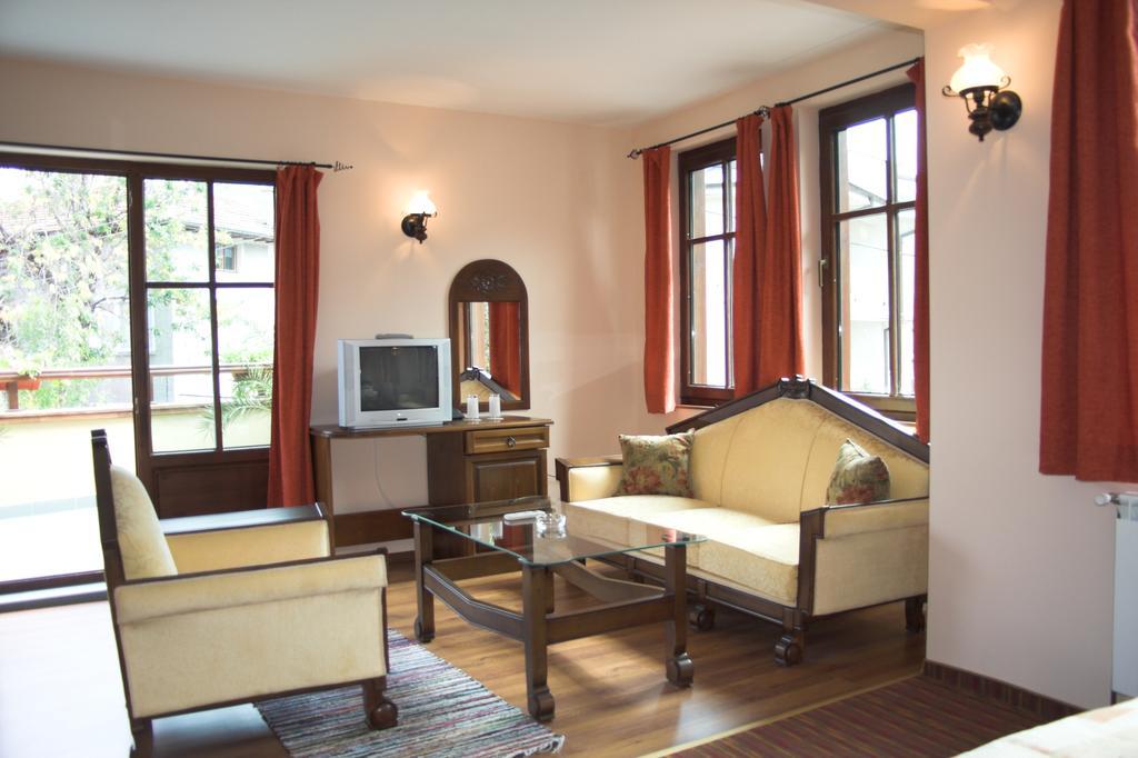 Hotel Old Times Asenovgrad Chambre photo